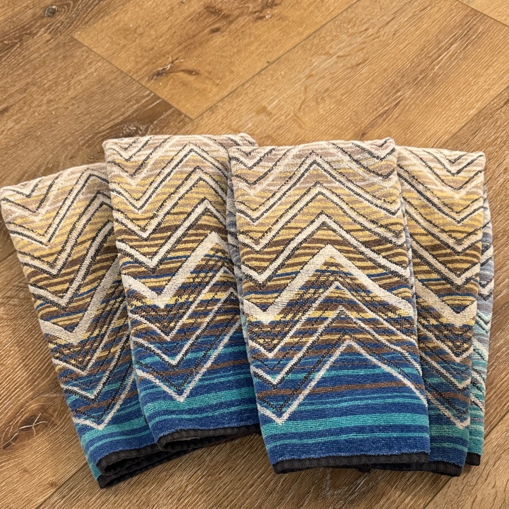 Missoni Home Chevron Patterned Hand Towels (4)